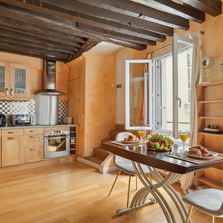 Bnbnova - Pompidou & Le Marais Apartman