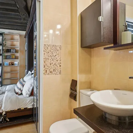 Apartman Bnbnova - Pompidou & Le Marais Párizs